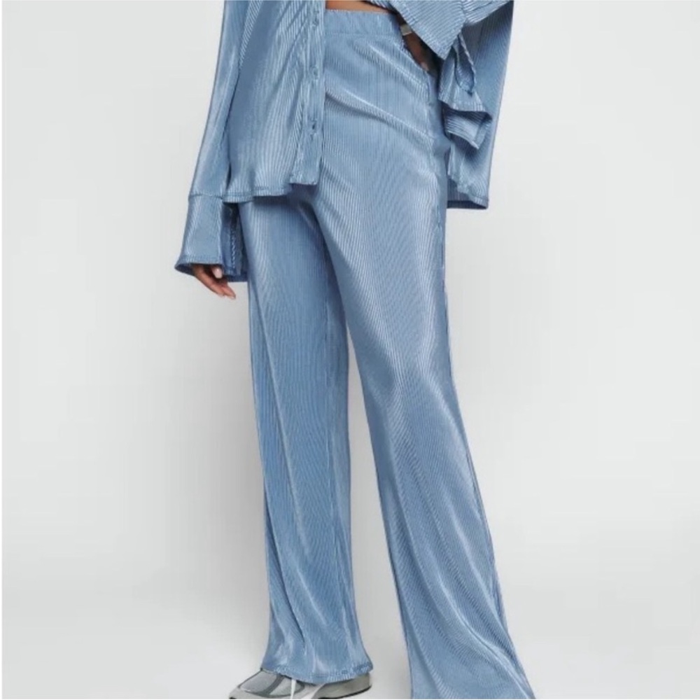 Reformation Carrington Plisse Blue Pants size M high rise euc - Picture 1 of 9
